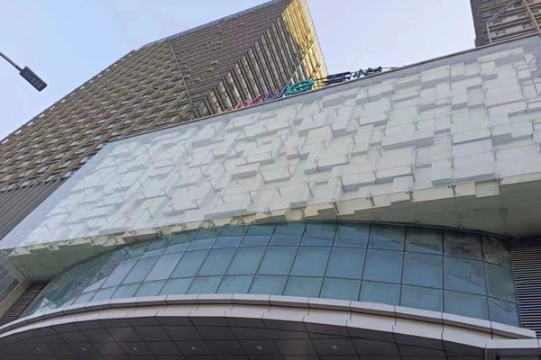 沈陽(yáng)玻璃幕墻淺談一種新型智能玻璃幕墻