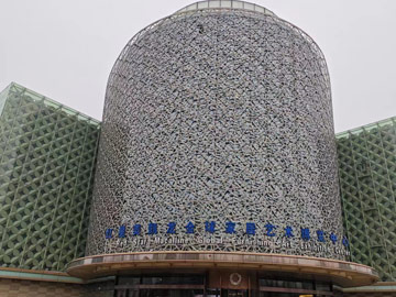 沈陽幕墻工程公司提供的幕墻安裝服務(wù)概述
